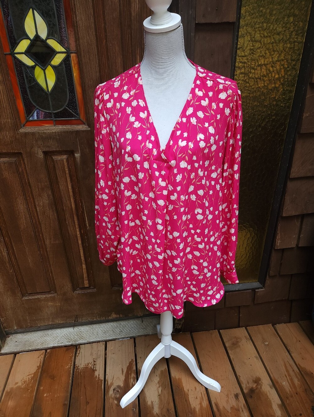 Lush-size 3x-Women's Hot Pink Floral V-Neck Blouse